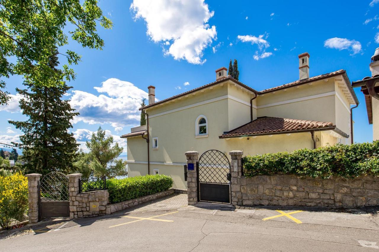 Apartments Villa Nora Rijeka Exterior photo